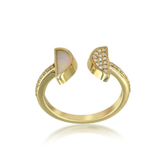 Classic Qamareya diamond & Mother of pearl ring