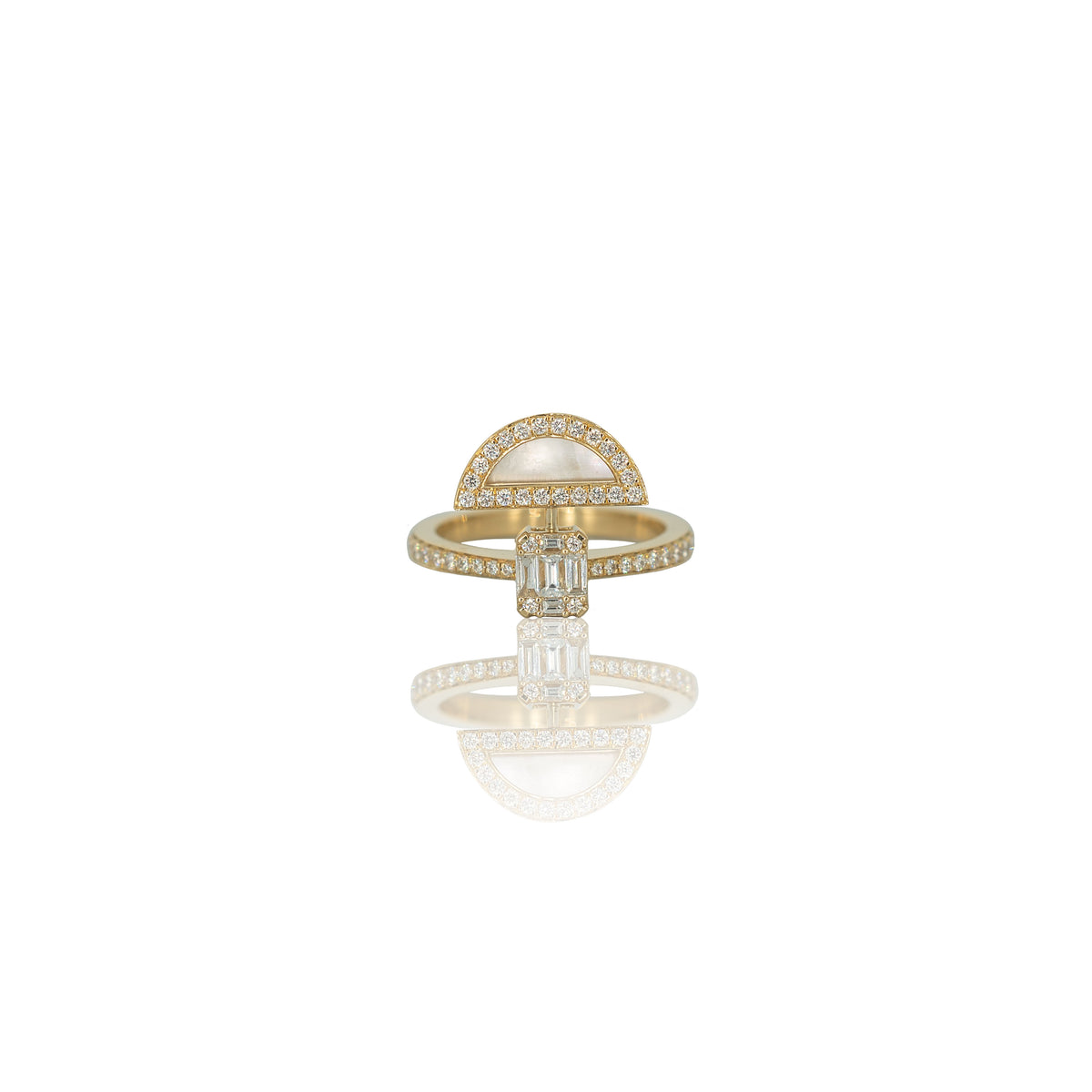 Classic Qamareya mother of pearl ring